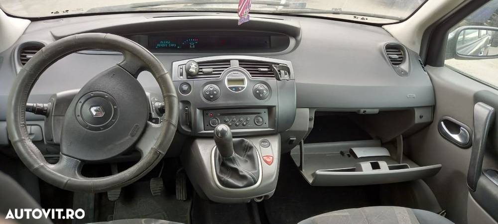 Dezmembram Renault Megane Scenic - 6