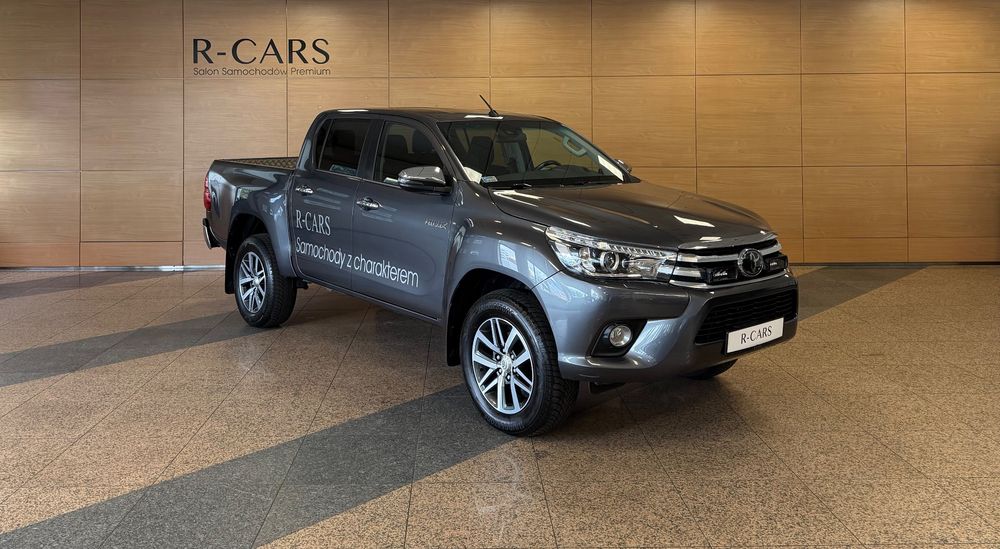 Toyota Hilux 2.4 D-4D Double Cab SR 4x4 2019