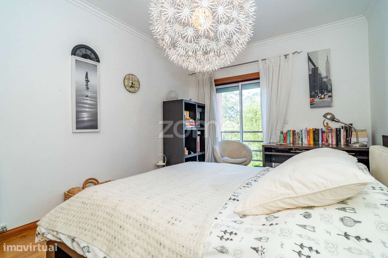 Apartamento T3+Garagem e Arrumo-20