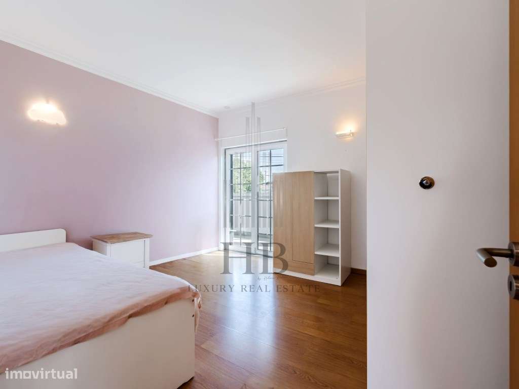 Exclusiva Moradia T4 com Piscina e Jardim |S. Joao das Lampas |Sintra-40