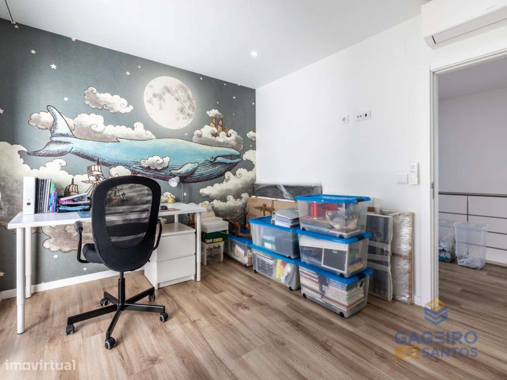 Moradia T4 - Moderna, Inteligente e Eficiente-40