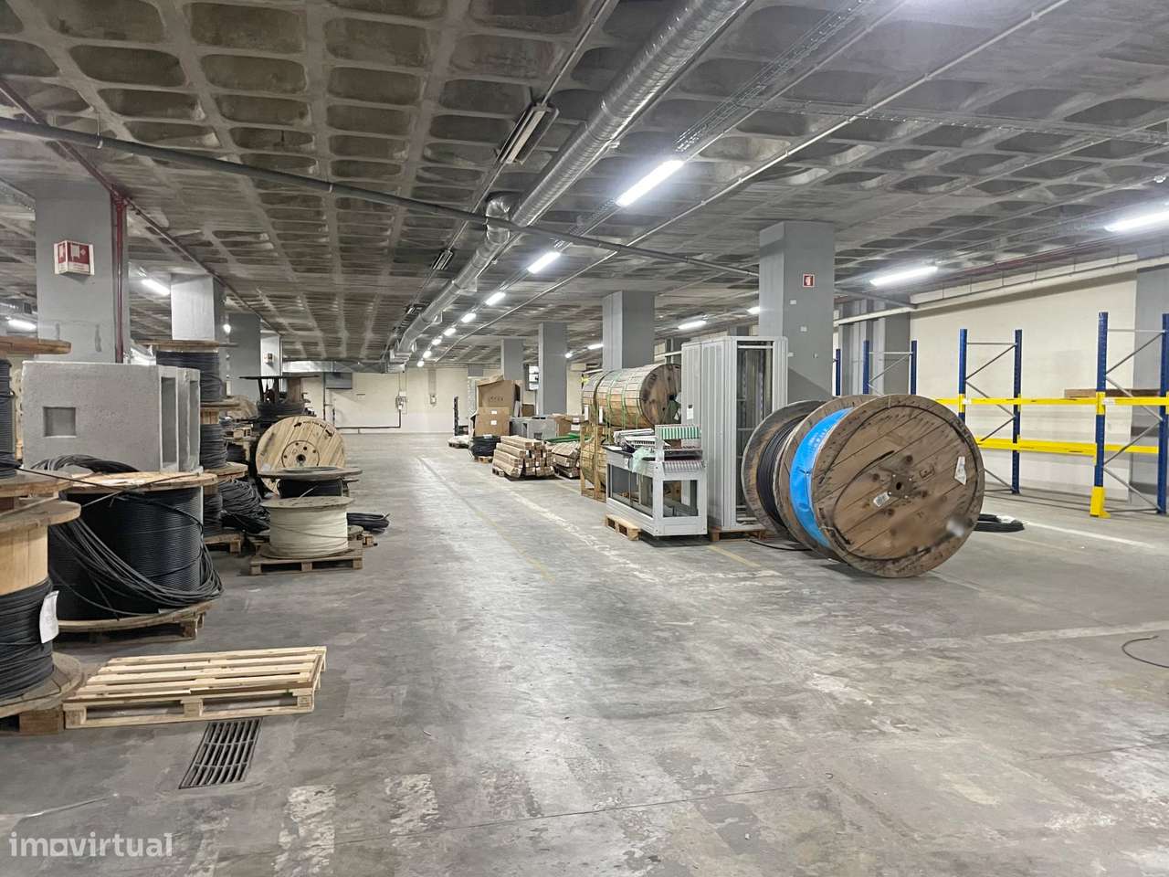 Armazém Loures Arrendamento | 1.454 m2 | Aeroporto de Lisboa - Grande imagem: 5/8