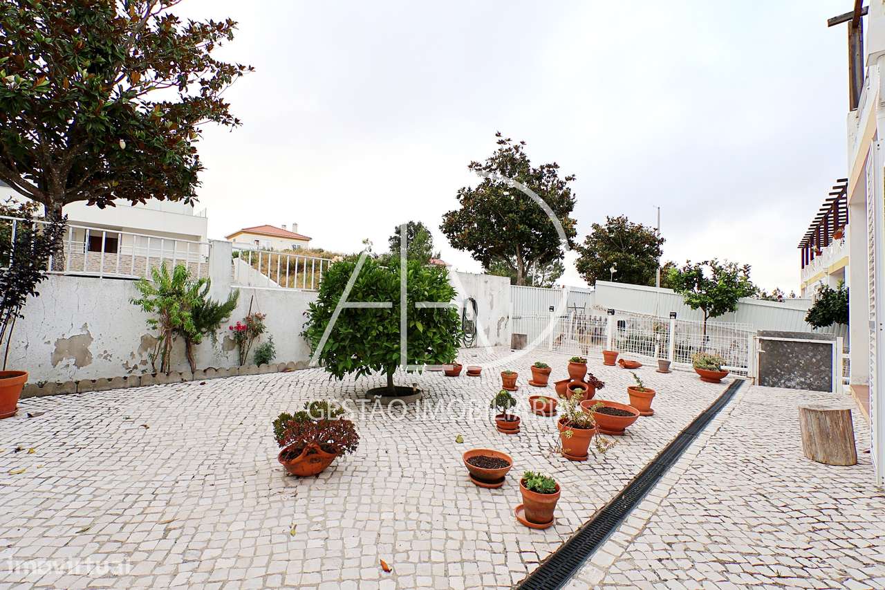 Moradia T3+2 em Sesimbra (Castelo)-32