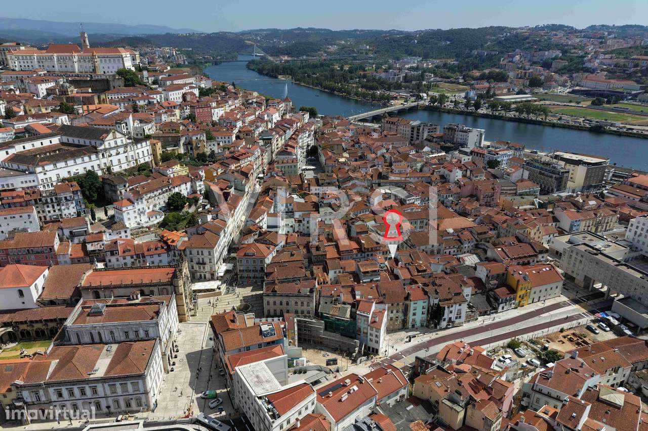 Prédio em plena baixa da cidade - centro Coimbra-35