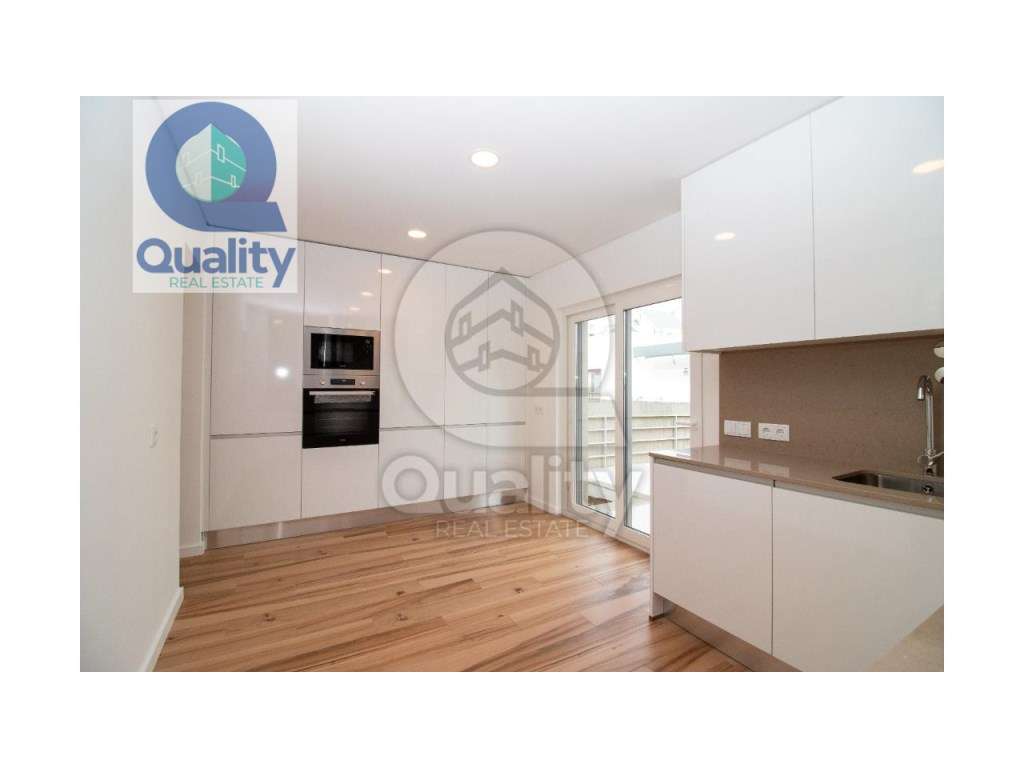 Fantástica Moradia T4 em Barreiro - Grande imagem: 4/40