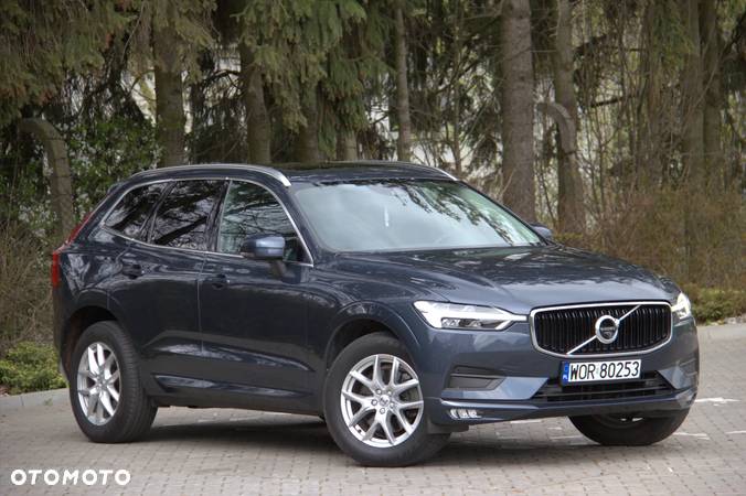 Volvo XC 60 B4 D AWD Geartronic Momentum - 8