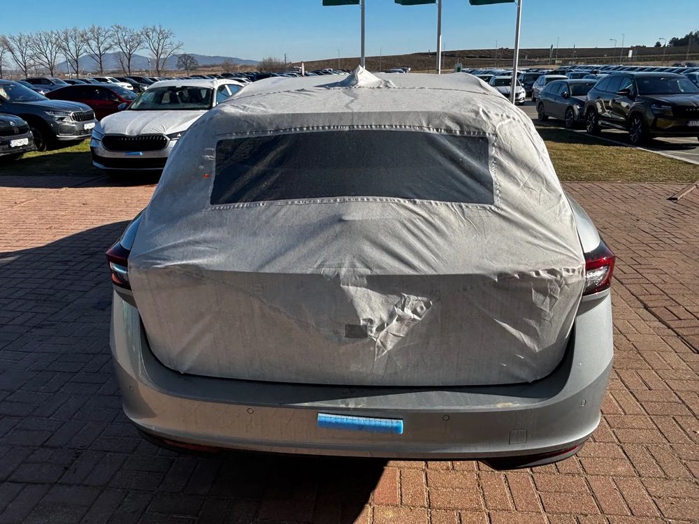 SKODA SUPERB Škoda Superb Combi Edition 130 2,0 TDI 193 KM 7-biegowa DSG 4x4