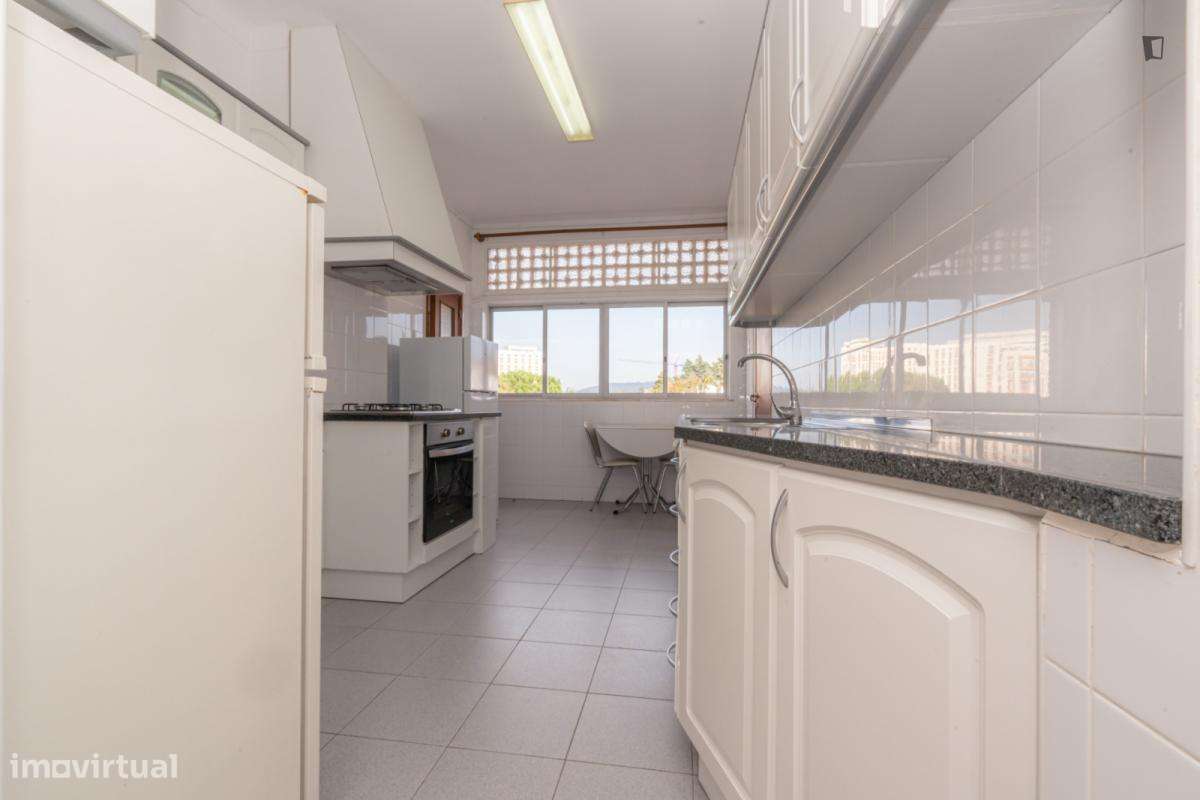 Quarto - localizado em Celas Coimbra Portugal Coimbra - Grande imagem: 5/9