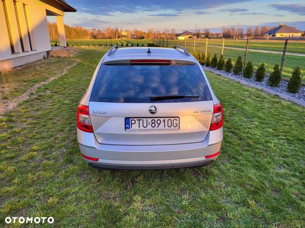 Skoda Octavia 2.0 TDI Ambition - 16