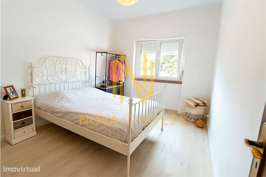Apartamento T2 em Sesimbra – Conforto e Espaço Exterior-5