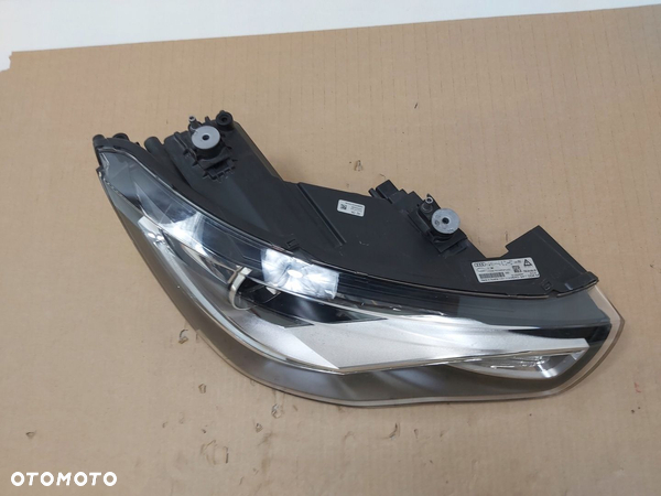 LAMPA PRZÓD PRZEDNIA PRAWA AUDI A1 XENON 8X0941004M - 1