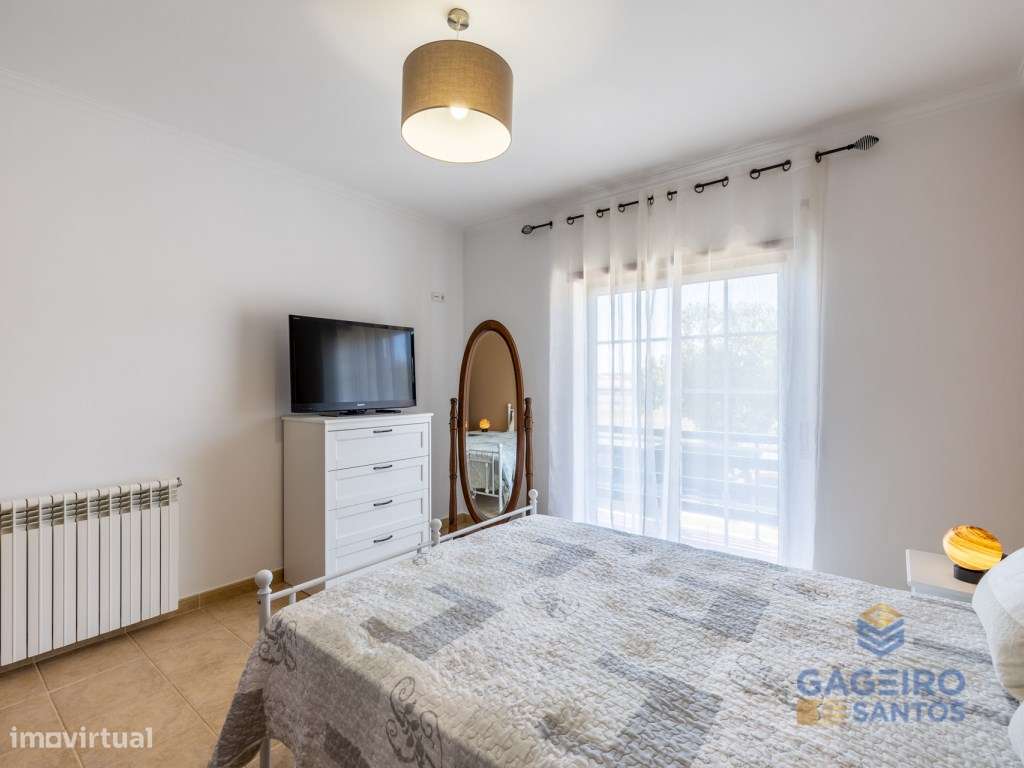 Moradia T3 em condomínio com terreno em Famalicão, Nazaré-17