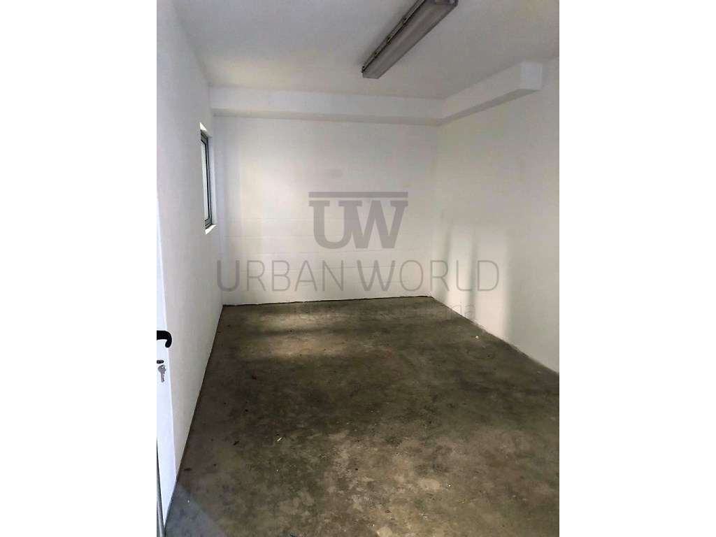 Armazém P/ Arrendamento, Malveira - Mafra, 700m2 - Grande imagem: 4/7