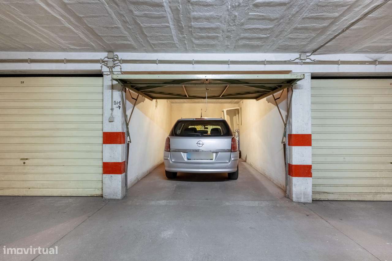 Apartamento T3, prédio com elevador e garagem!-27