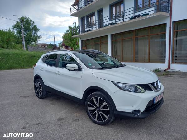 Nissan Qashqai 1.6 DCi 4 x 4 DPF Start/Stop tekna - 23