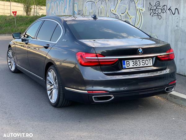 BMW Seria 7 740Le iPerformance - 3