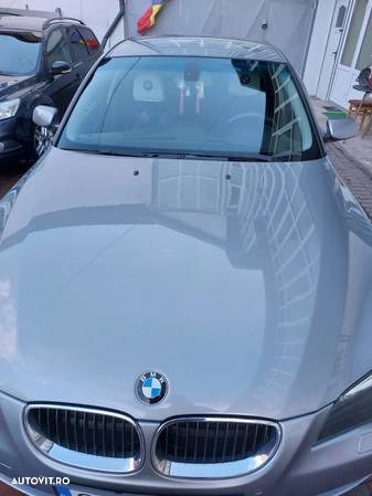 BMW Seria 5 525d Touring - 1