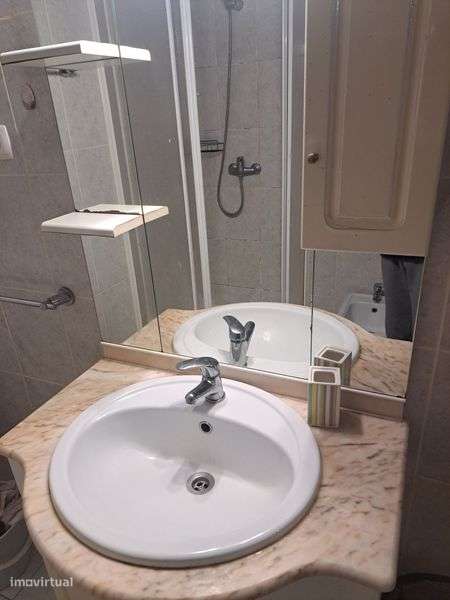 Arrenda-se  T1 com possibilidade de entrada imediata - Grande imagem: 5/10