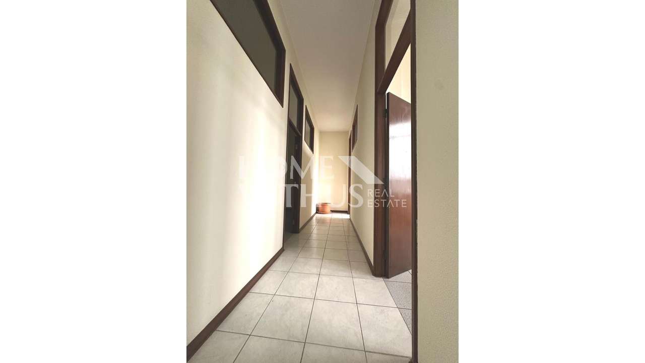 ESCRITÓRIO CENTRO DE ERMESNDE-17