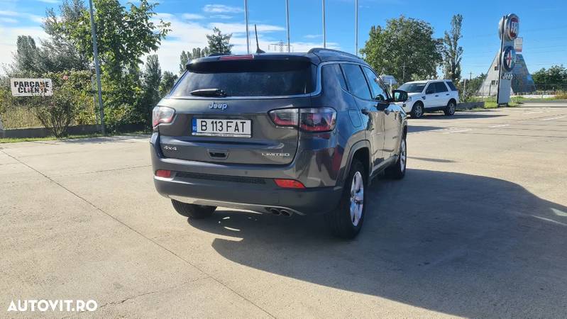 Jeep Compass - 4