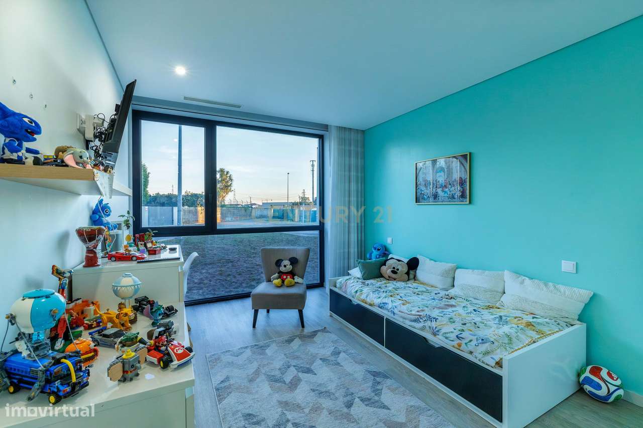 Apartamento Premium em Nogueira e Silva Escura, Maia-18