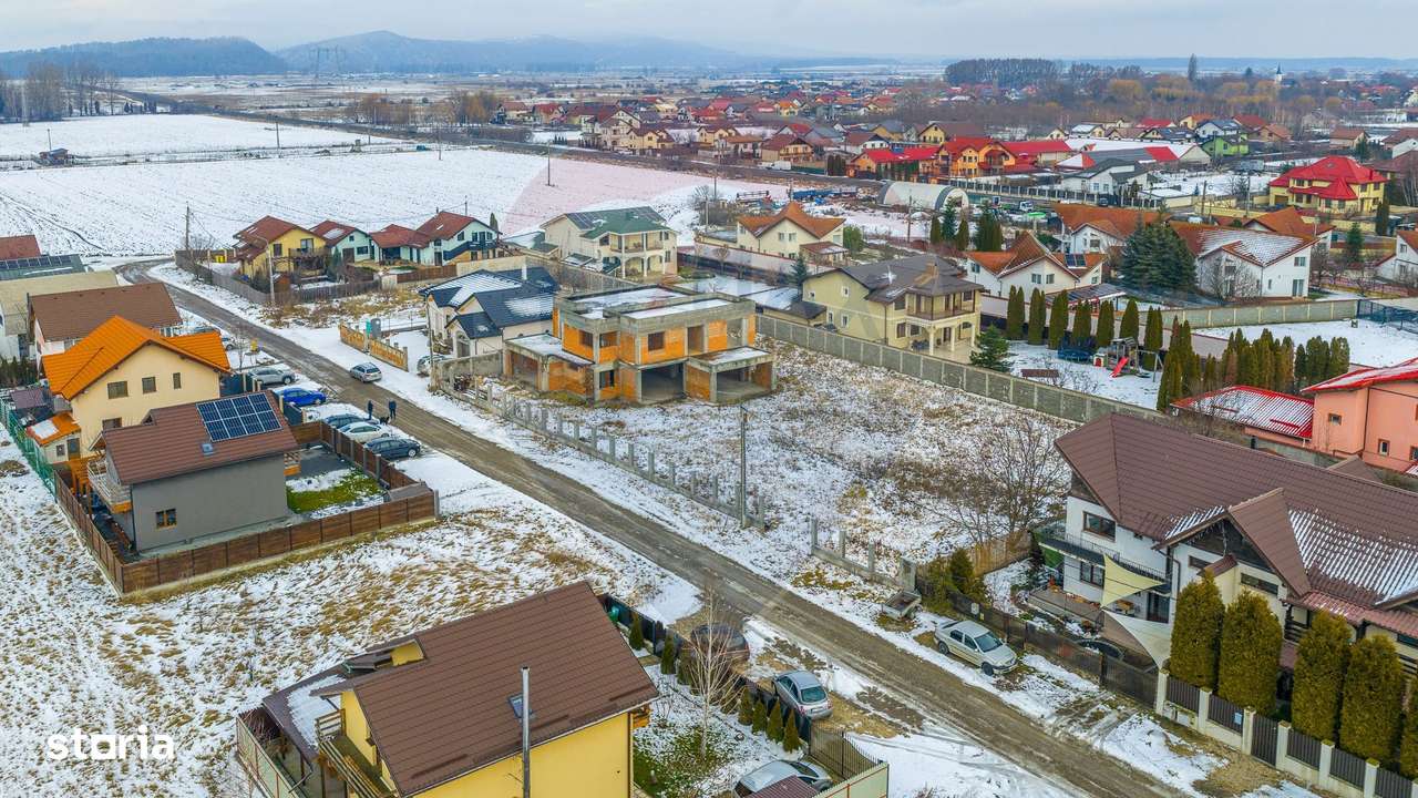 Comision 0% - Casa la rosu cu teren de 1000mp - Harman - Imagine principală: 3/11