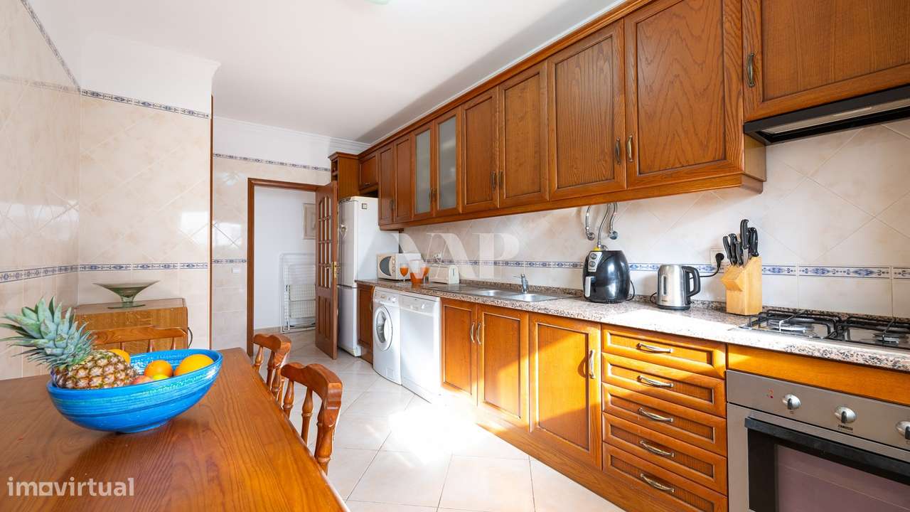 Apartamento T3 com Vista Mar na Quinta do Romão, Quarteira-2