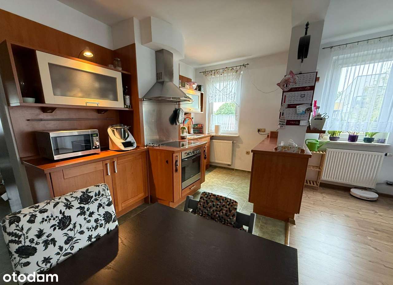 Przestronne 3-pokojowe mieszkanie z 2 balkonami i garażem-12