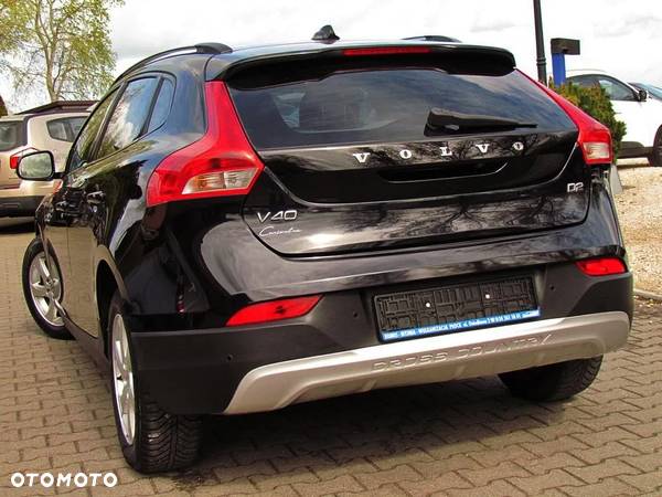 Volvo V40 CC D2 Momentum - 4