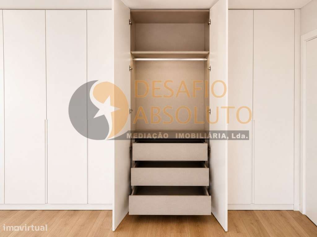 Apartamento T3+2 Duplex c/ Parqueamento. Montijo-9