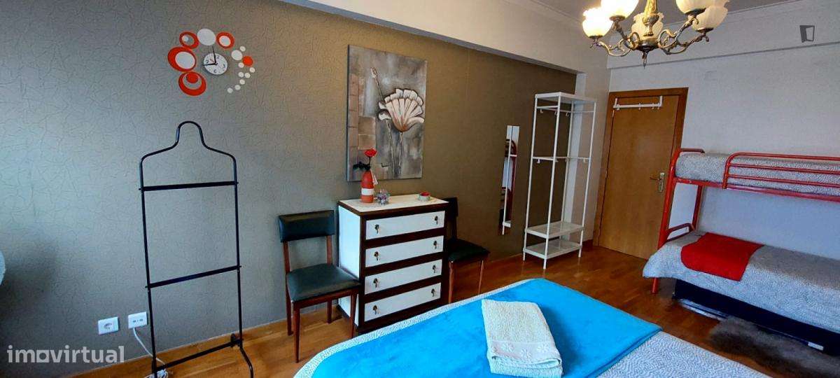 Quarto - localizado em Arroios Lisbon - Grande imagem: 4/12
