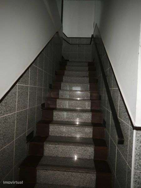 Loja/armazém para arrendamento em Canidelo - Grande imagem: 4/7