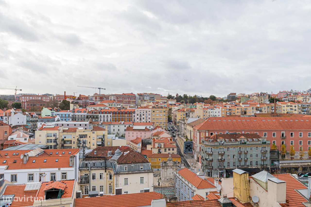 Descubra o Charme da Rua da Bombarda: T3 com Terraço e Vista Deslumbra-23