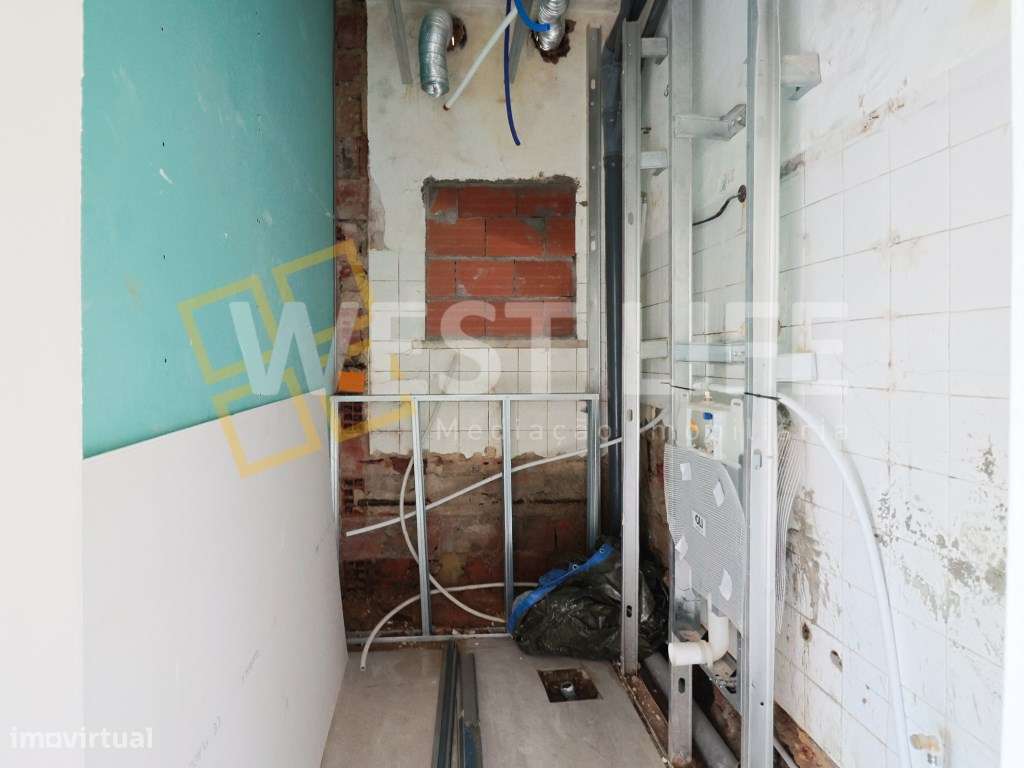 Moradia Independente T4 TOTALMENTE RENOVADA - Terraço e Logradouro ...-22