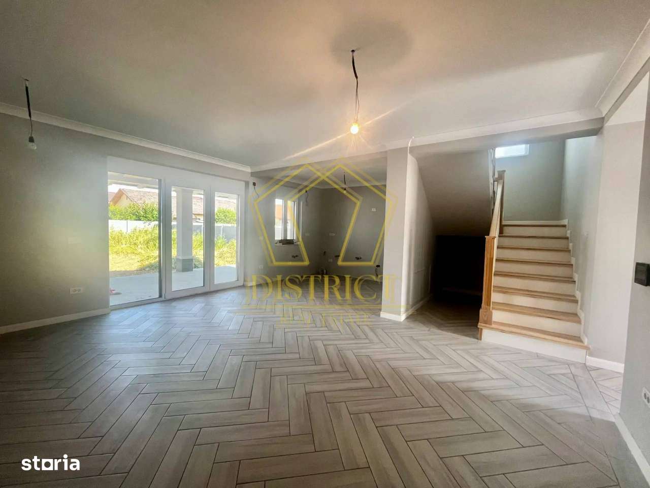 Duplex superb cu 5 camere I Mosnita Noua - Imagine principală: 1/13