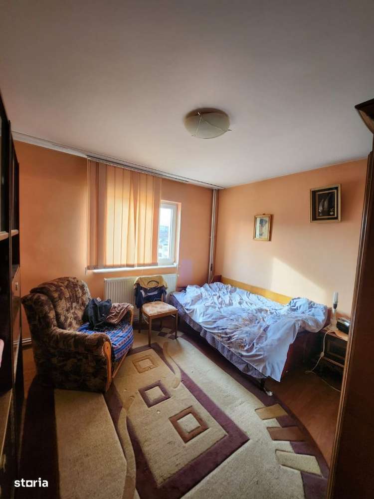 Apartament de vanzare 4 camere - Negru Voda-5