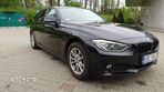 BMW Seria 3 320d DPF Touring - 3