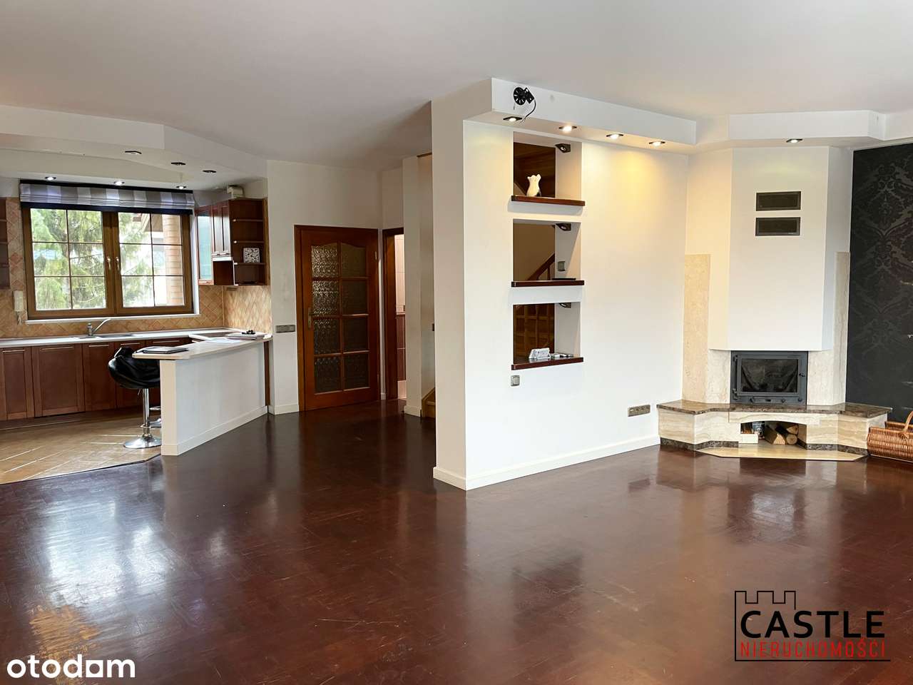 Dom jednorodzinnym w spokojnej okolicy - Pełny obrazek: 5/16