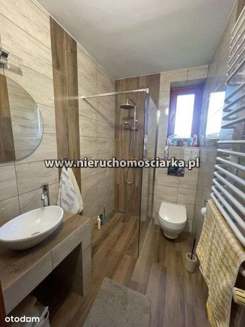 Ładny i zadbany dom w pięknej okolicy Pogrzebień-15