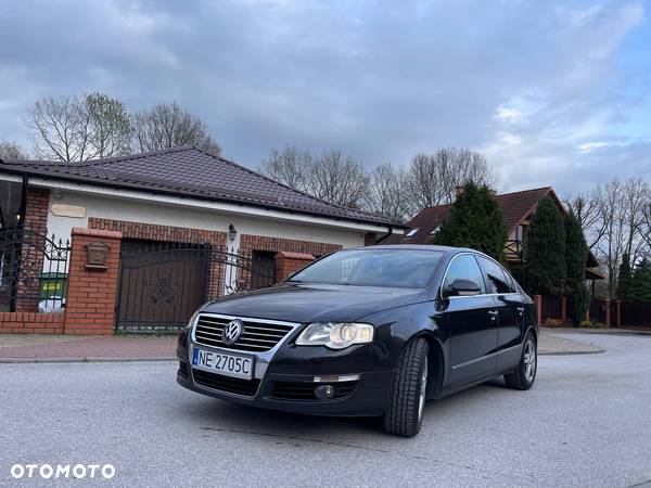 Volkswagen Passat 2.0 FSI 4Mot Highline - 1