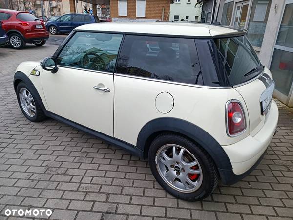 MINI ONE Standard - 4