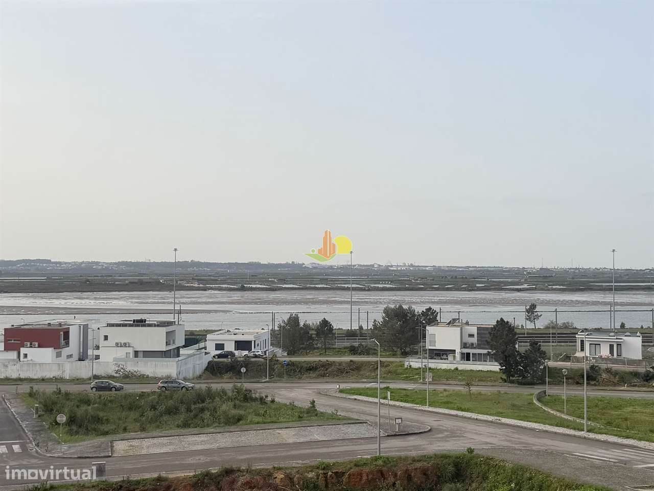 Lote com 418m2 - Grande imagem: 4/13