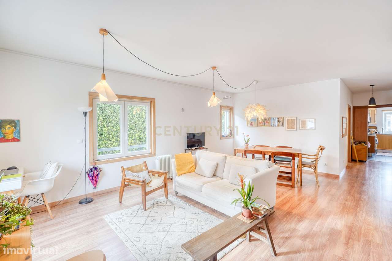 T1+1 no Condomínio fechado com estacionamento no Estoril! - Grande imagem: 4/16