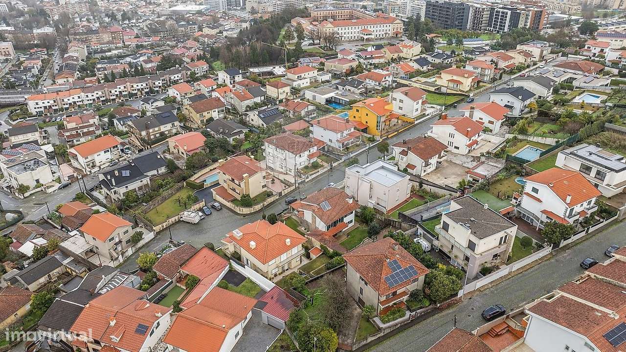 Moradia T5 individual em Nogueira - Braga-42