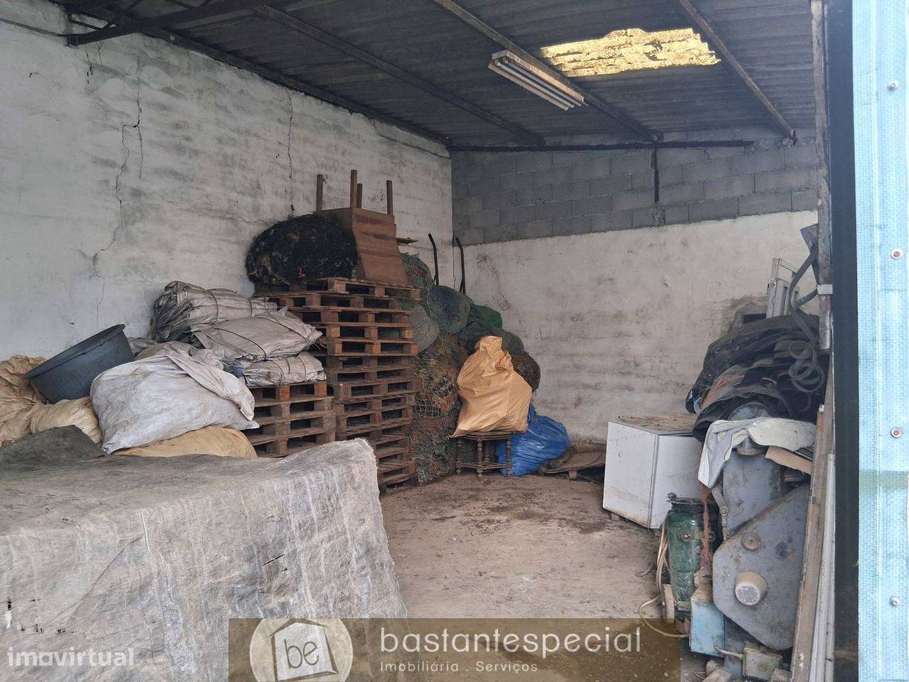 Armazém c/licença industrial SMLamas-5