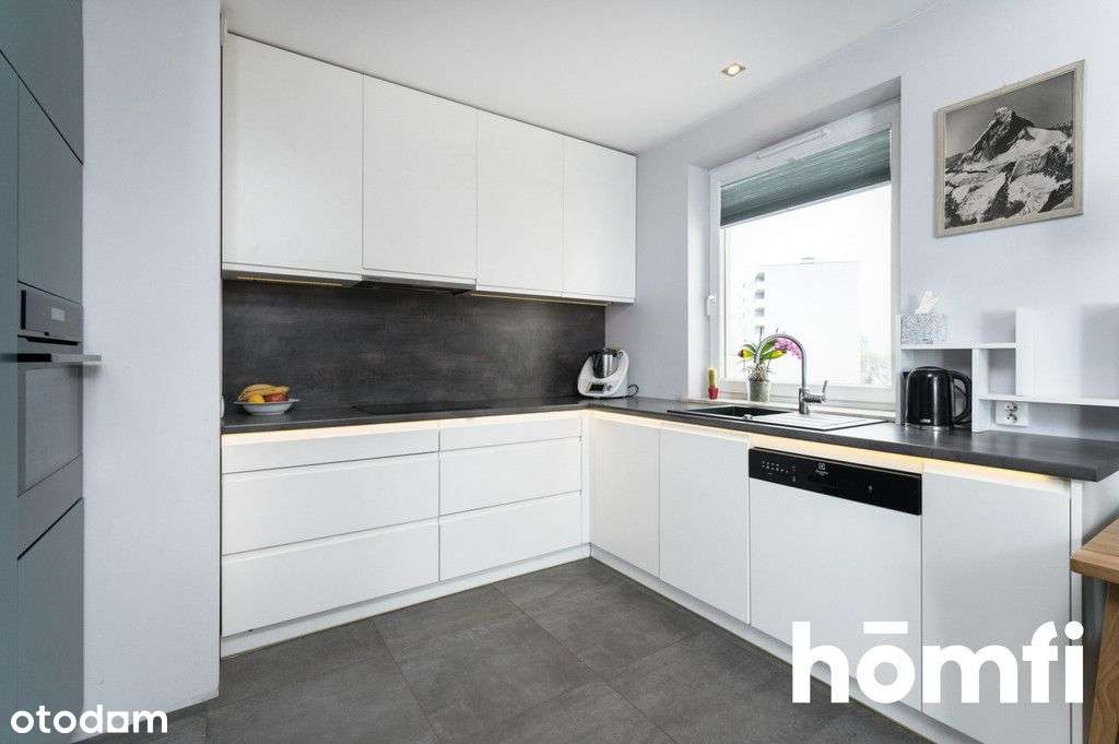 Ciekawe 3 pokojowe mieszkanie na 8 piętrze-1