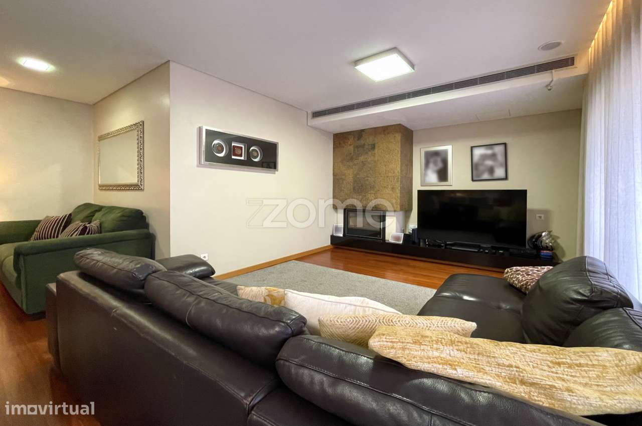 Luxuoso T4 com 2 Suites | Centro de S.M.Feira - Grande imagem: 5/38