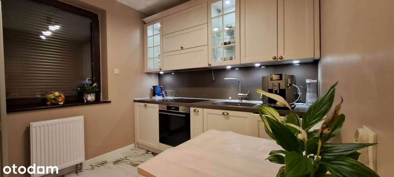 Klecina ul. Szparagowa ogródek, taras, klimatyzacja + m. post. 2006 r.-0