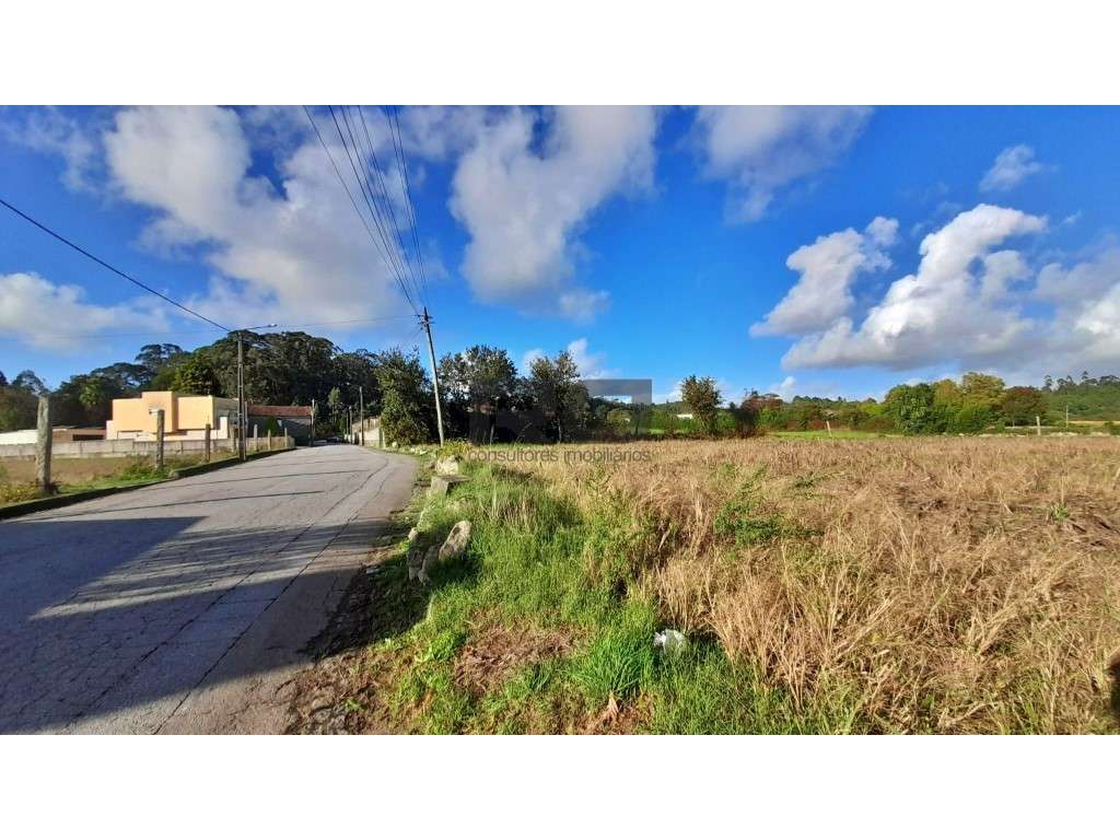 Terreno rústico no Castêlo da Maia - Grande imagem: 2/7