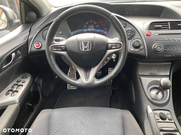 Honda Civic 1.8 Sport - 6